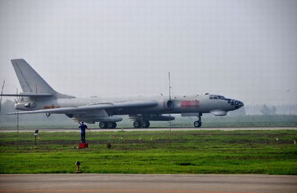 H-6H能携带两枚KD-63。