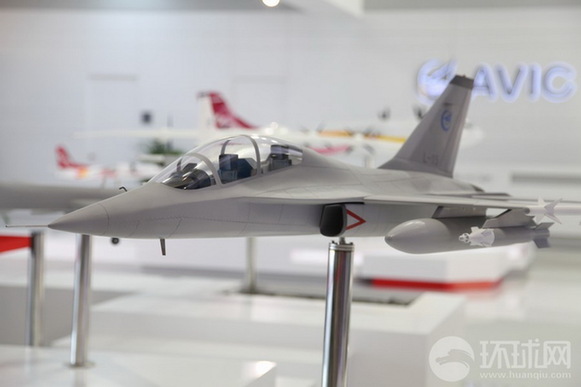 L-15“猎鹰”高级教练机