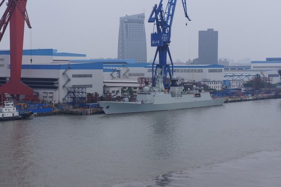 新054A护卫舰和补给舰即将竣工