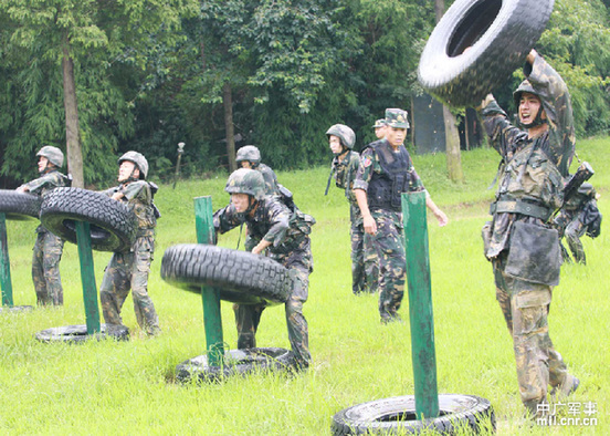 我军特种兵极限猎人训练曝光