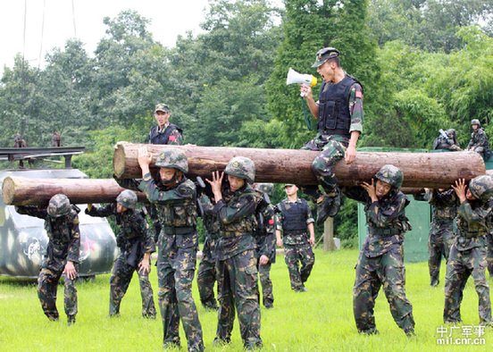 我军特种兵极限猎人训练曝光