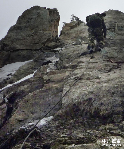 我军特种兵极限猎人训练曝光