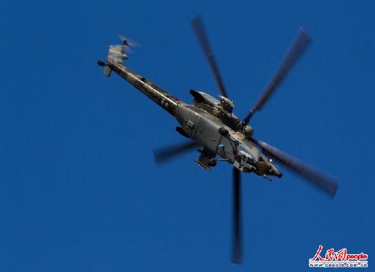 Mi-28穿越云海