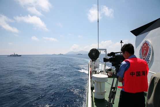 中国海警7艘舰船编队在钓鱼岛领海内巡航 中国海警7艘舰船编队在钓鱼岛领海内巡航