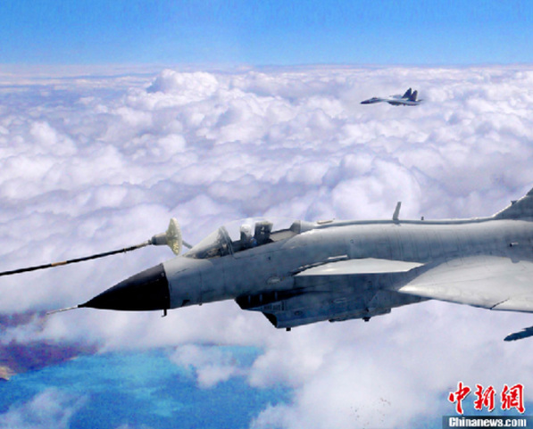 沈空航空兵某团完成国产新型战机空中加油普训