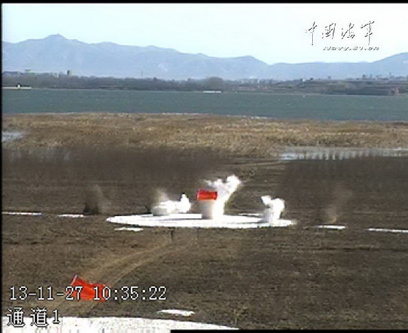 击中靶标（尹静摄影）