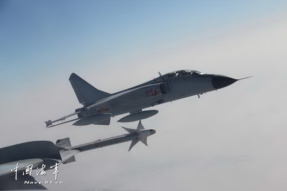 高清:东海舰队飞豹战机纵跨四空域实施远程打击