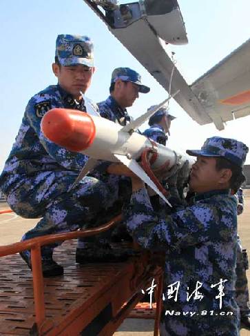 高清：东海舰队飞豹战机纵跨四空域实施远程打击【4】
