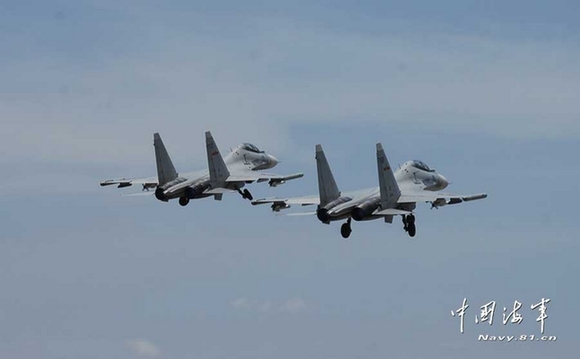 高清：东海舰队某飞行团紧急起飞驱离不明目标【3】