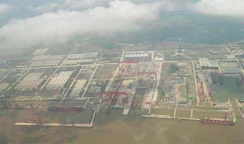 网络上的被称为长兴岛造船基地的图片。