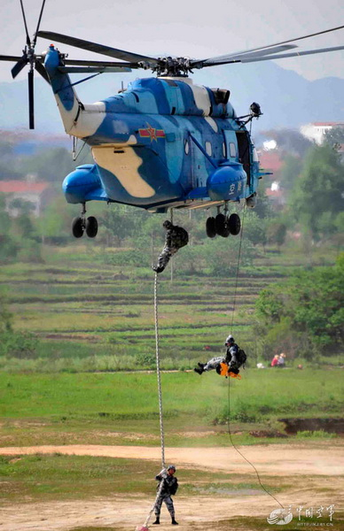 中国空降兵侦察部队训练照曝光