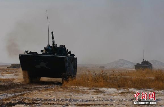 中国海军陆战队进行实战训练