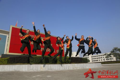 驻香港部队深圳基地某团一场别开生面的“造星”运动